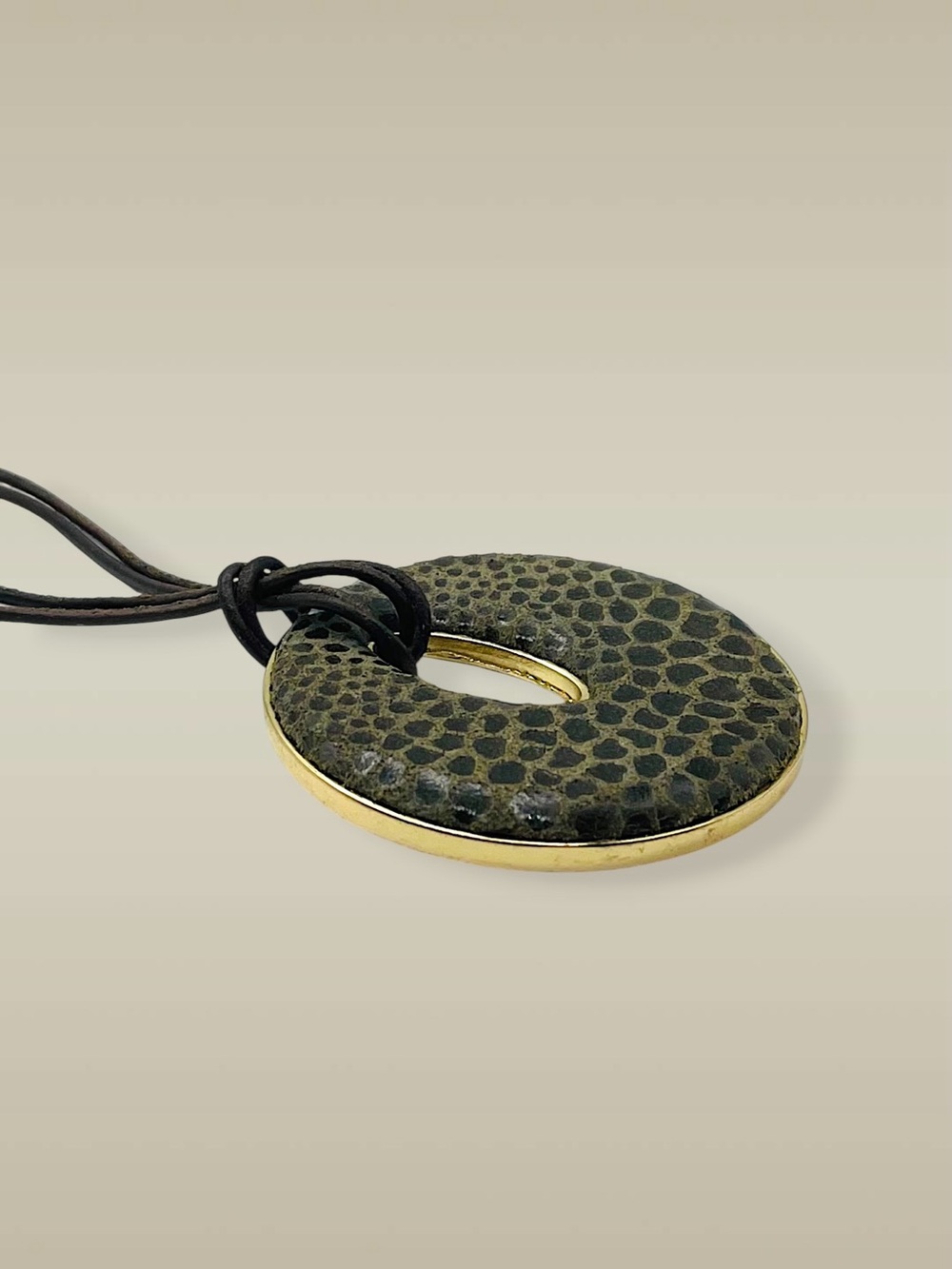 Bold Chicos Vintage Animal Print Disc Pendant Multi-Strand Cord Necklace - Picture 5 of 16